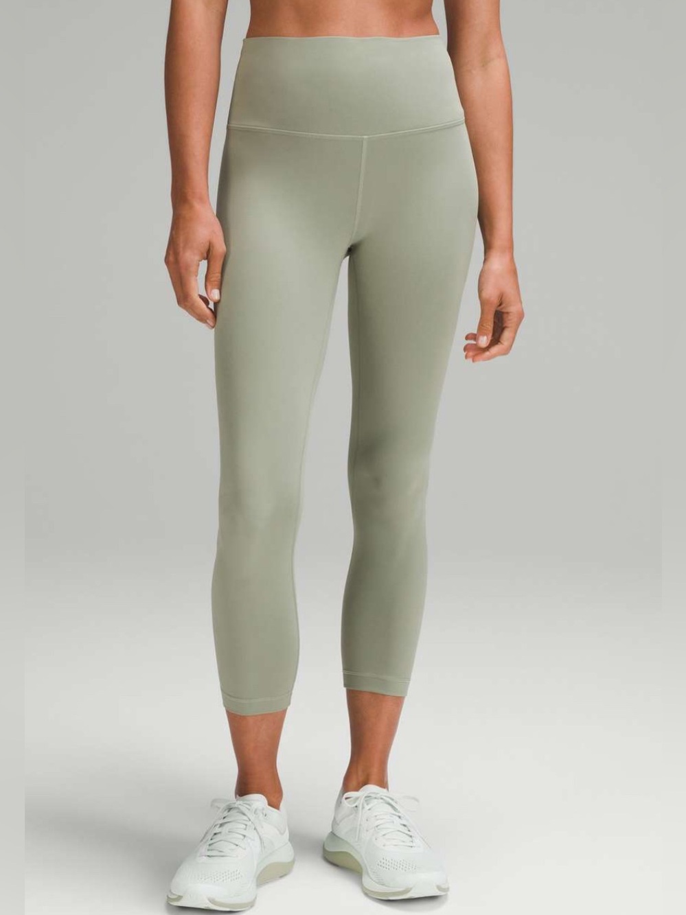 Vuori High-Rise Sage Green 7/8 Leggings